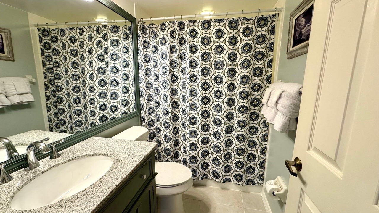 Photo of Bathroom in Park Shore