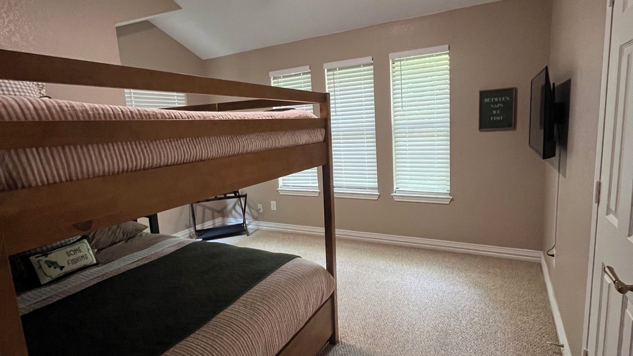 Photo of Bedroom in Pottsboro