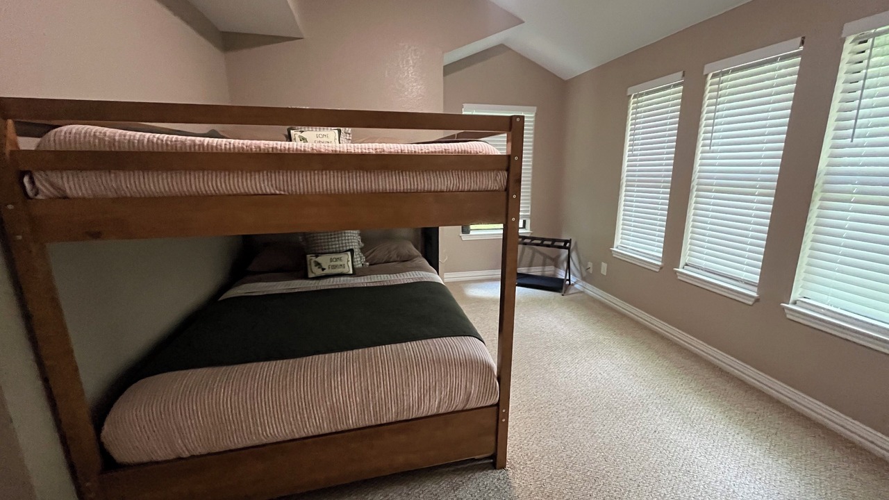 Photo of Bedroom in Pottsboro