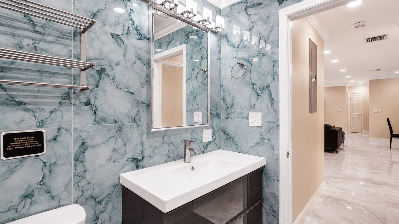 Photo of Bathroom in Hollywood Hills