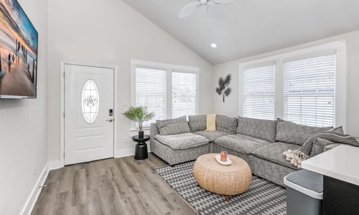 Photo of Livingroom in Galveston