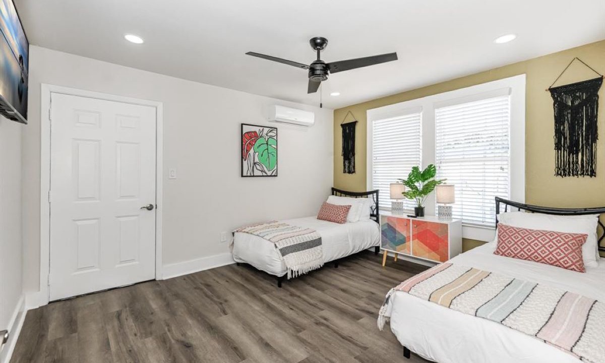 Photo of Bedroom in Galveston