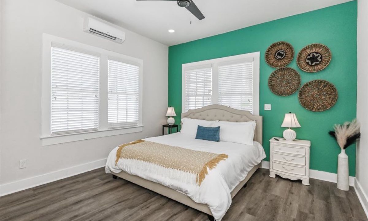 Photo of Bedroom in Galveston