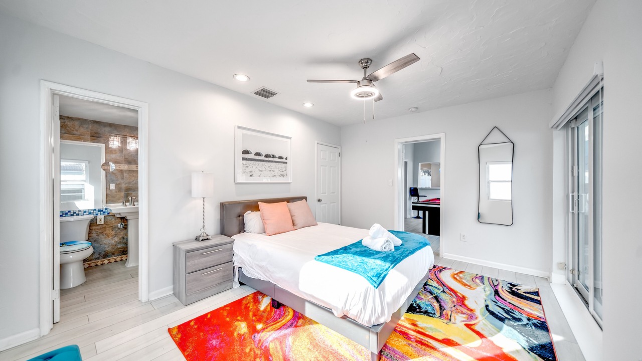 Photo of Bedroom in Lauderdale Beach
