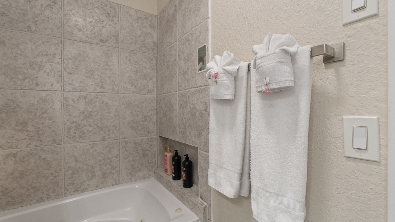 Photo of Bathroom in Coral Ridge Isles