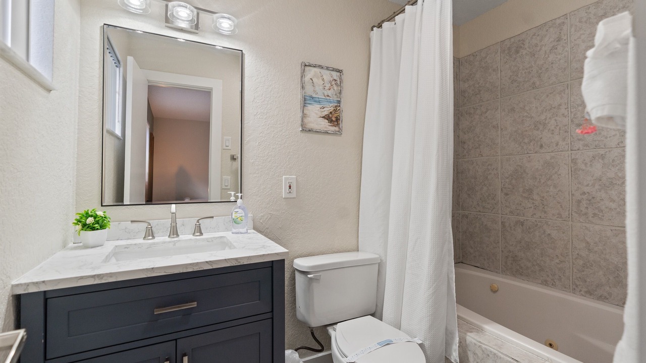 Photo of Bathroom in Coral Ridge Isles