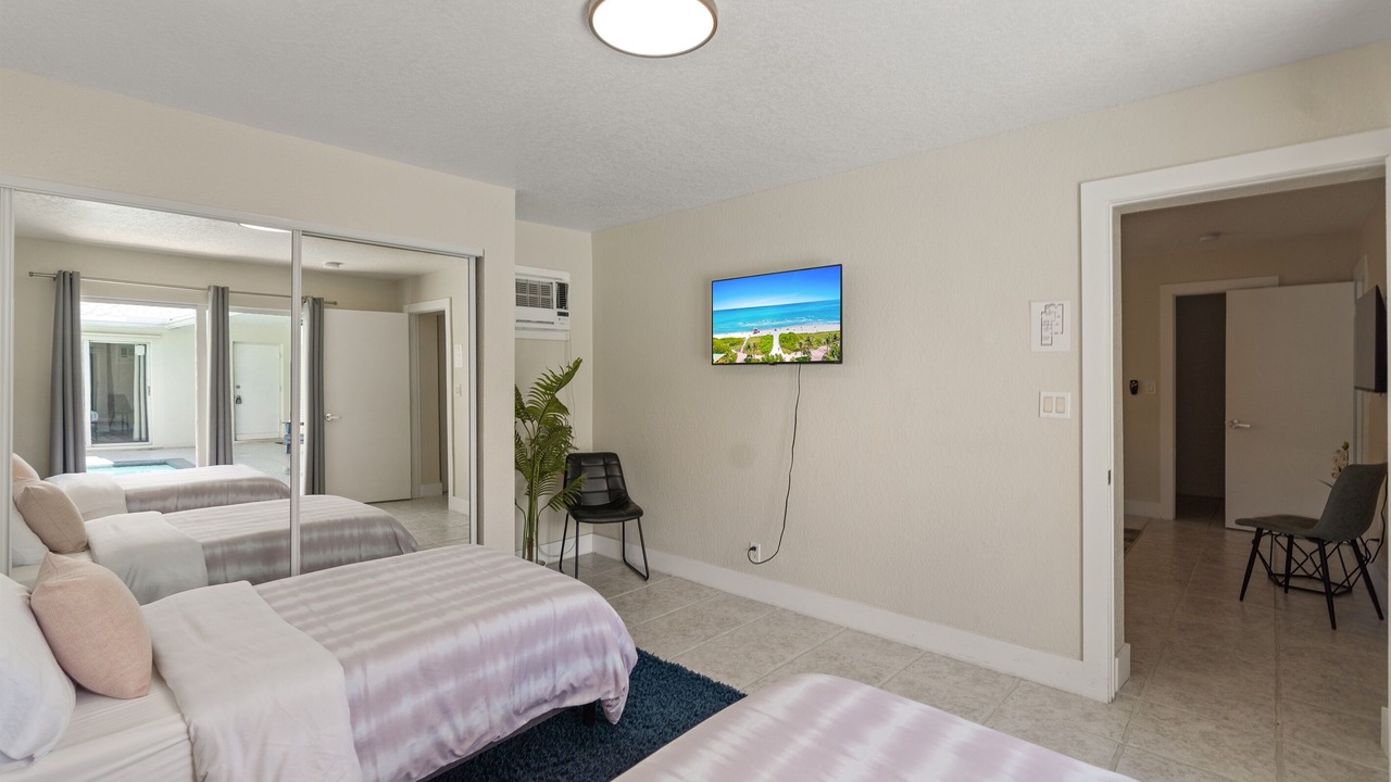 Photo of Bedroom in Coral Ridge Isles