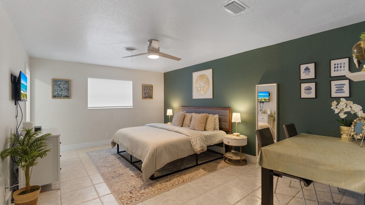 Photo of Bedroom in Coral Ridge Isles