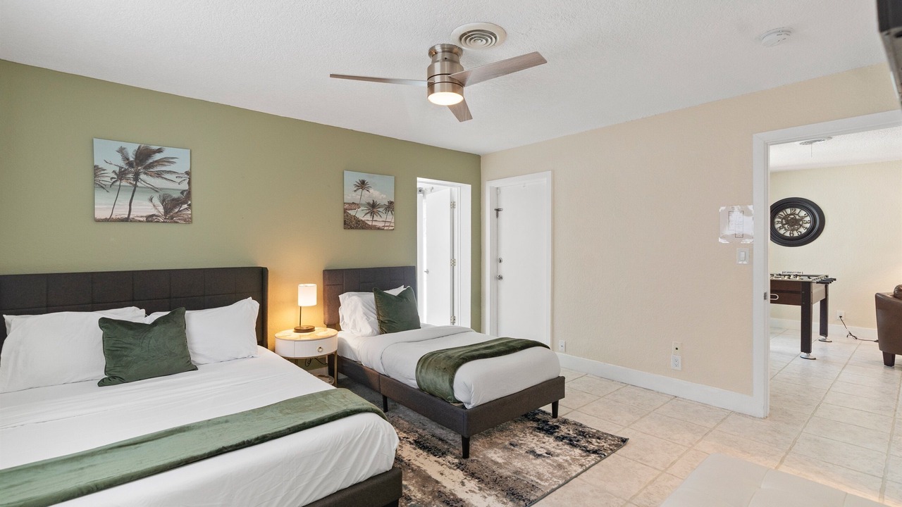 Photo of Bedroom in Coral Ridge Isles