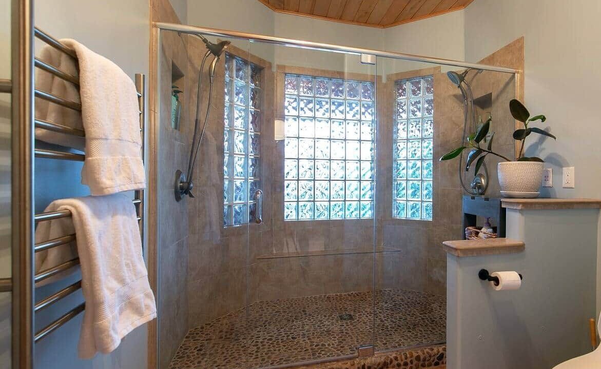 Photo of Bathroom in Buena Vista