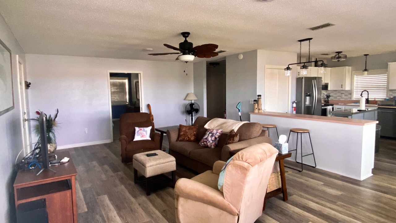Photo of Livingroom in Alligator Point