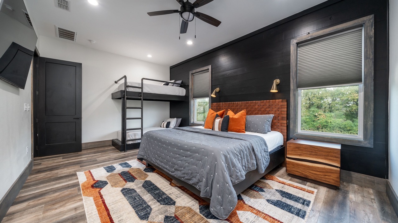 Photo of Bedroom in Glenwood