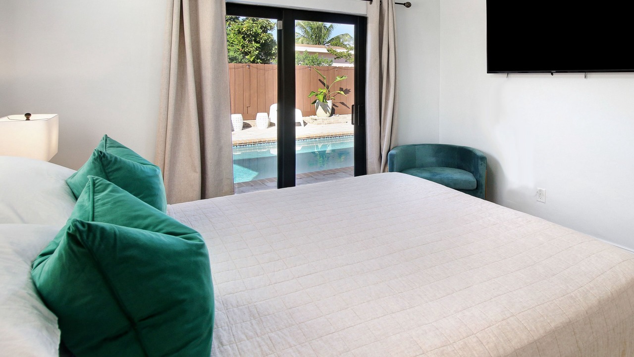 Photo of Bedroom in Pompano Beach