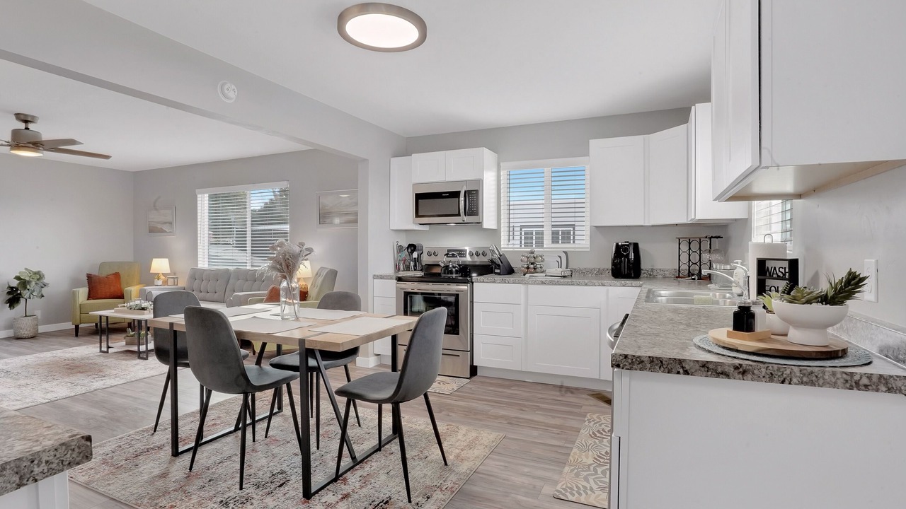 Photo of Kitchen in Aztec