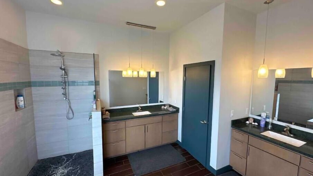 Photo of Bathroom in Truth or Consequences