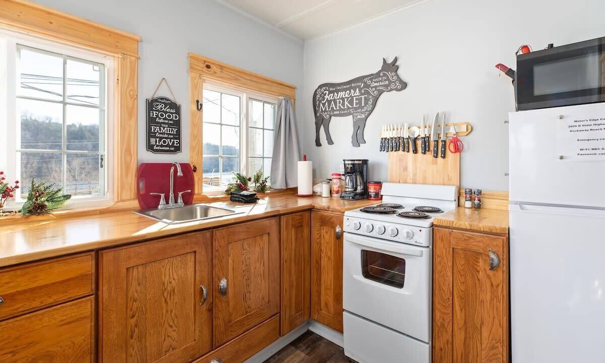 Photo of Kitchen in Rockaway Beach