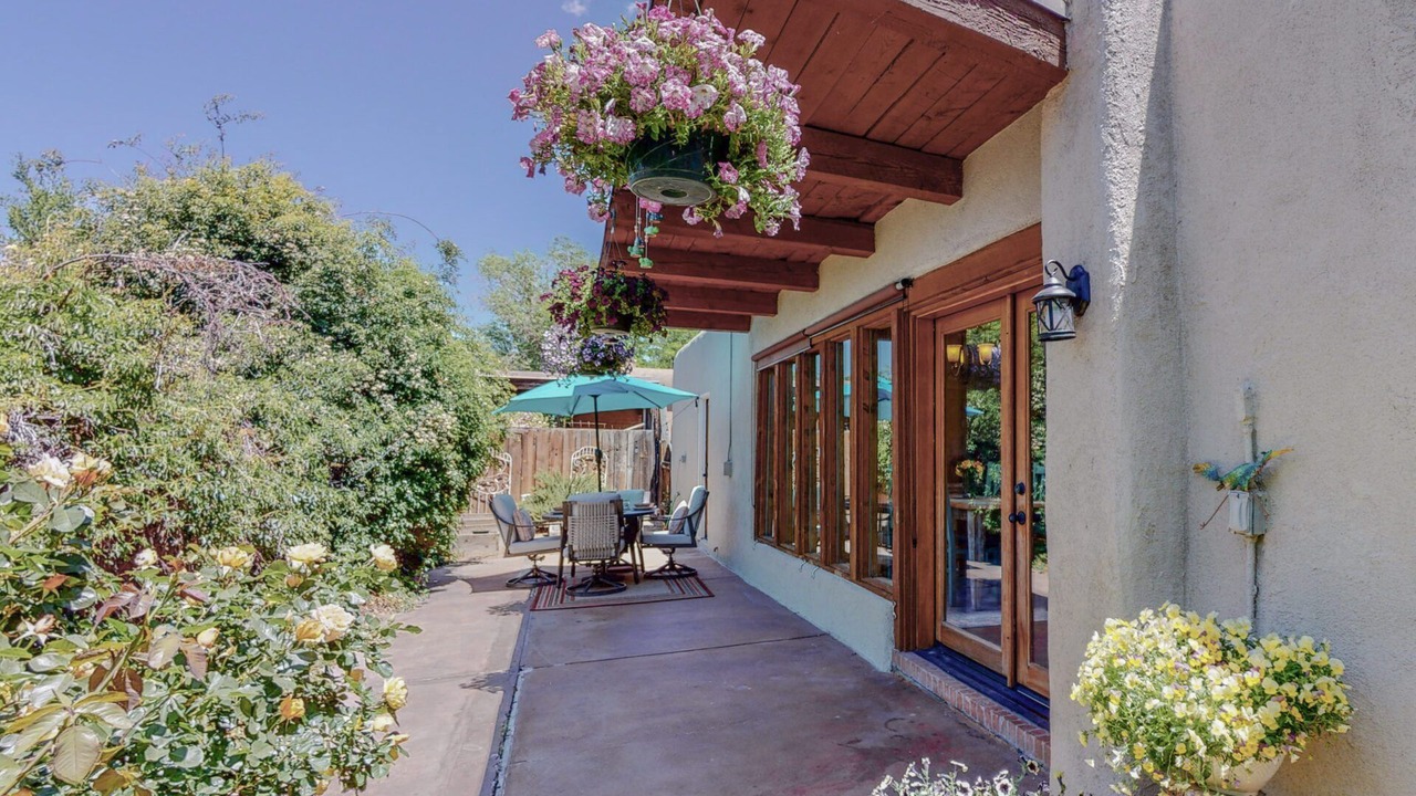 Photo of Outdoor in Rio Grande Blvd