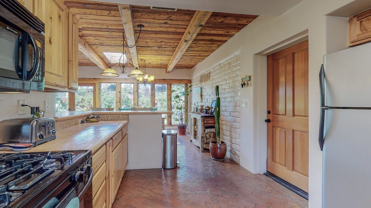Photo of Kitchen in Rio Grande Blvd