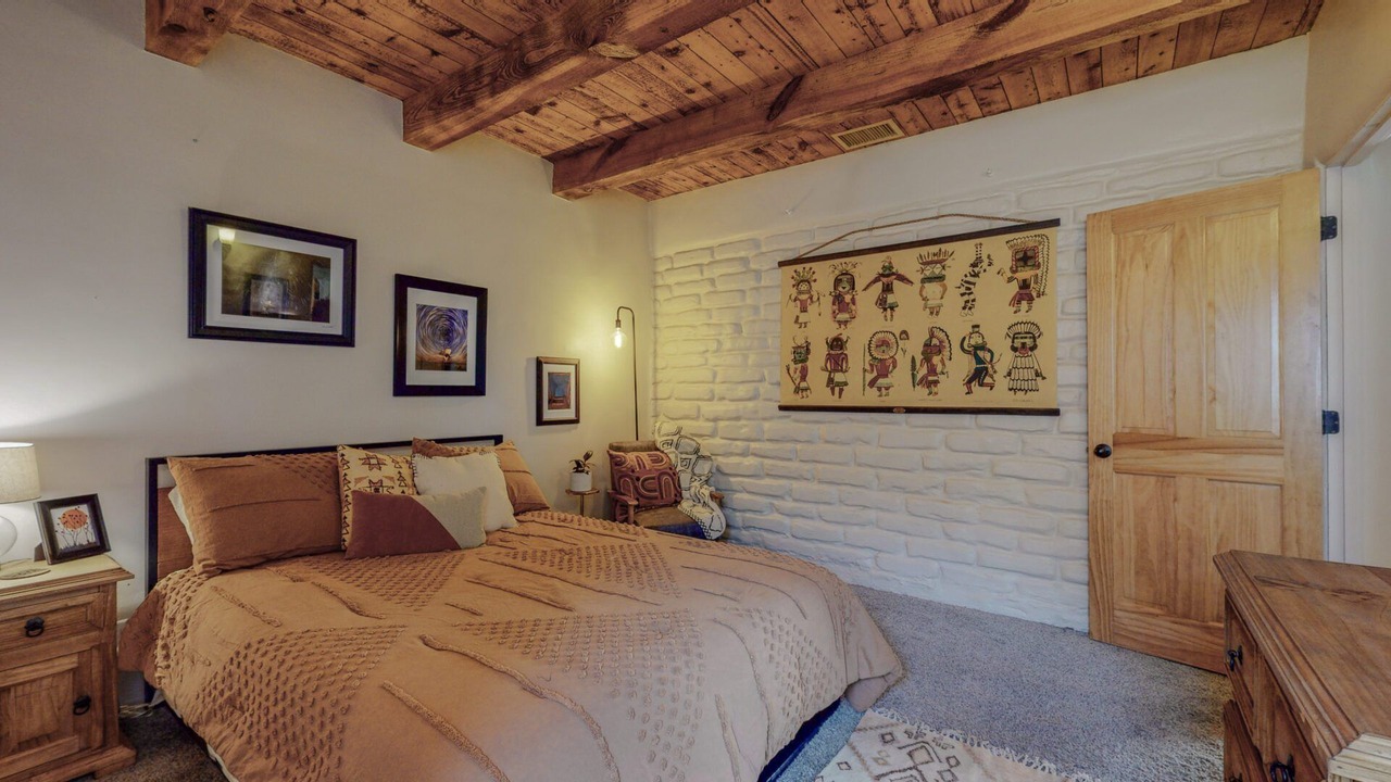 Photo of Bedroom in Rio Grande Blvd