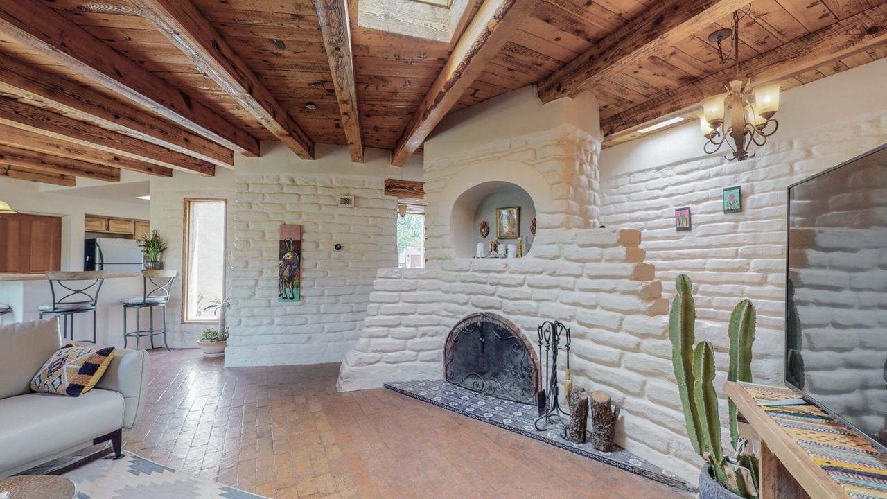 Photo of Livingroom in Rio Grande Blvd