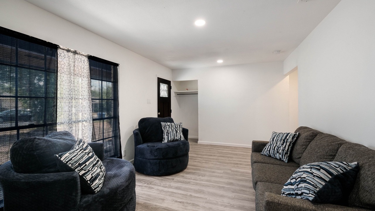 Photo of Livingroom in Southside