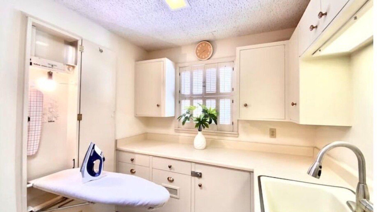 Photo of Bathroom in Oak Park - Northwood