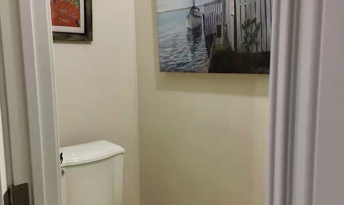 Photo of Bathroom in Croissant Park