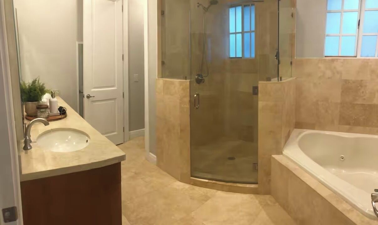 Photo of Bathroom in Croissant Park