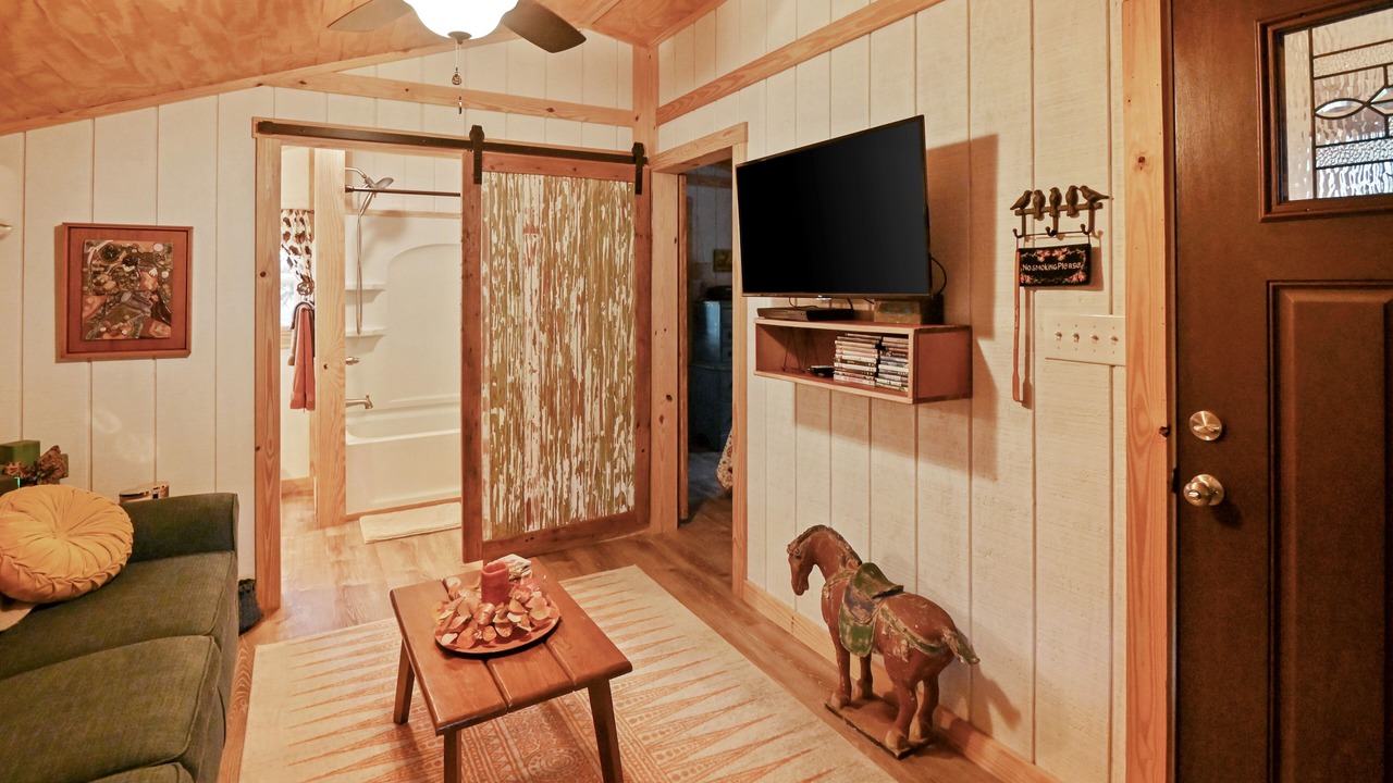 Photo of Livingroom in Fredericksburg
