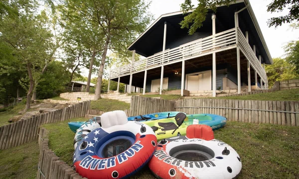 Photo of Others in New Braunfels