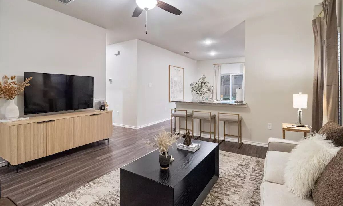 Photo of Livingroom in Longview