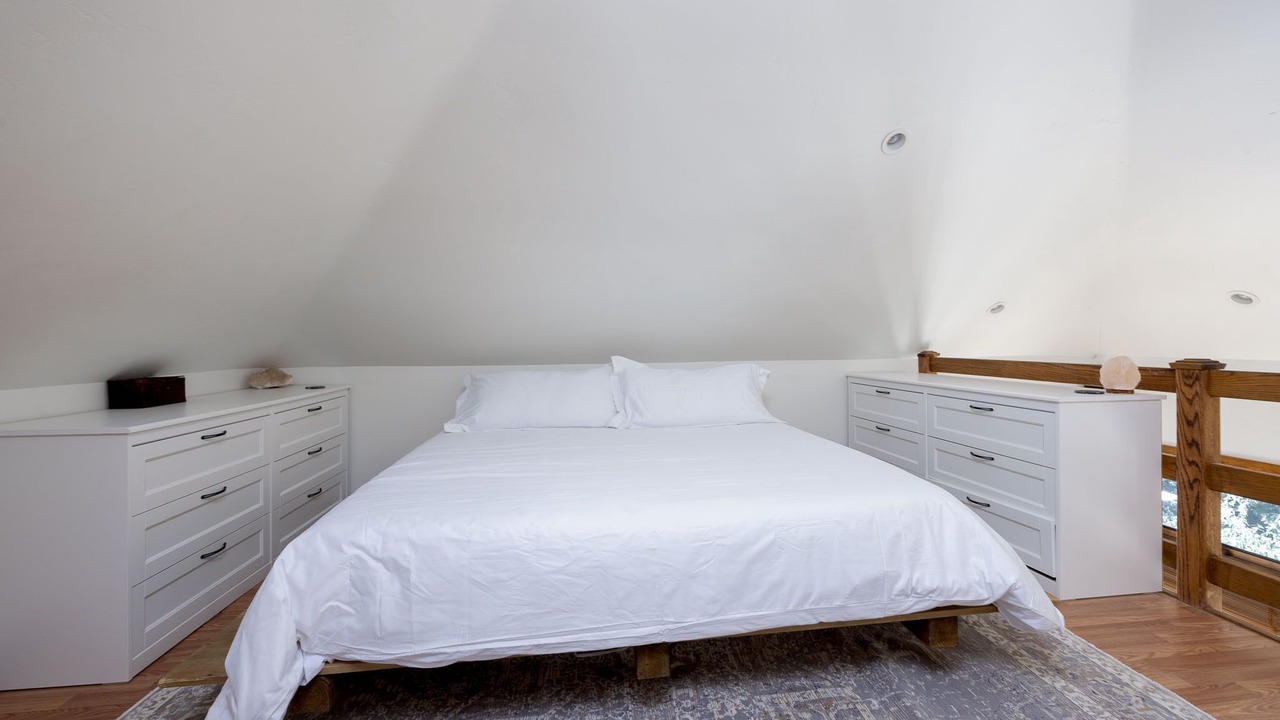 Photo of Bedroom in Aztec