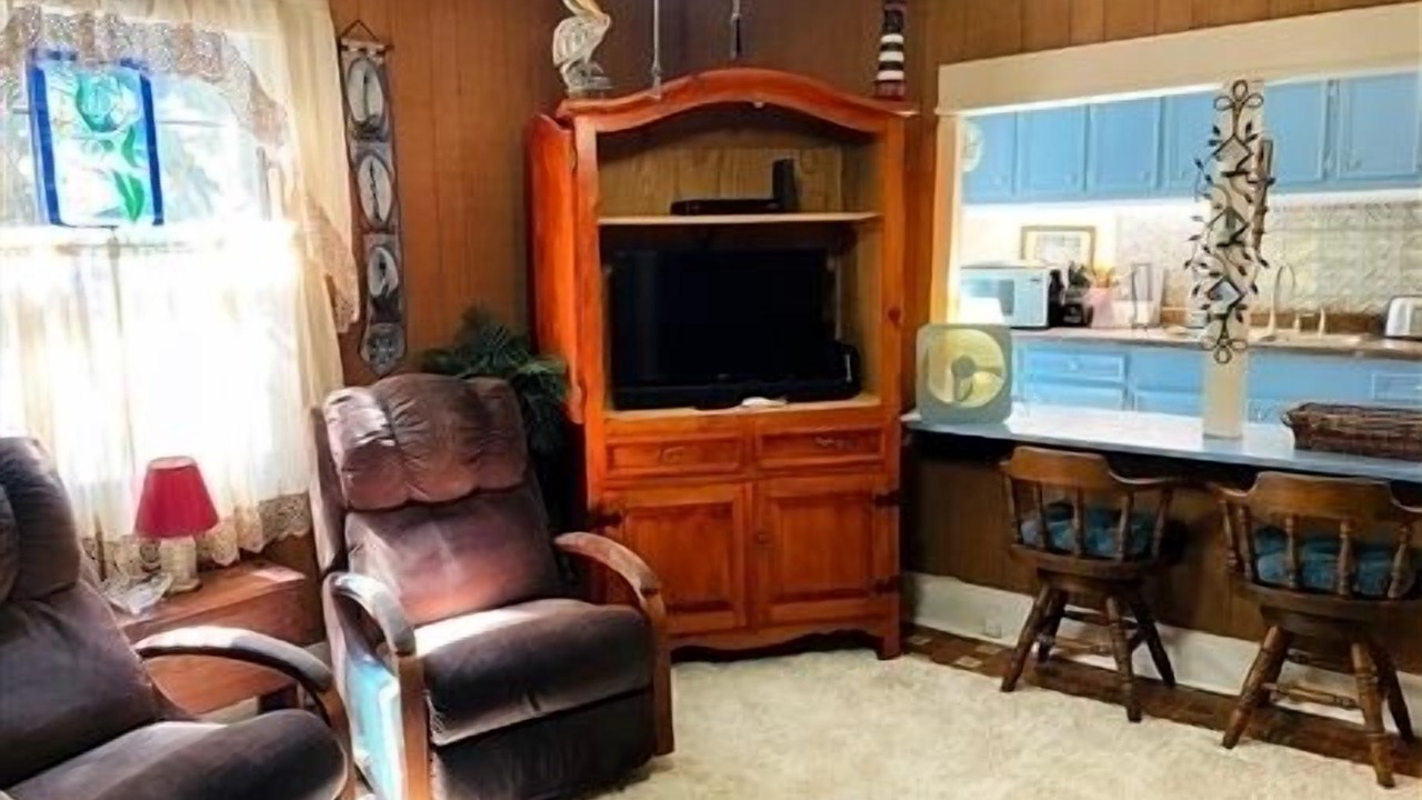 Photo of Livingroom in Port Mansfield