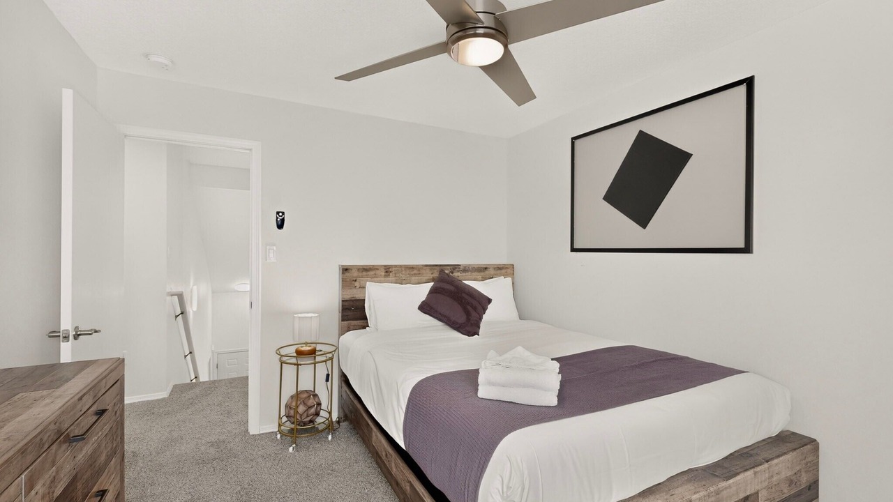 Photo of Bedroom in Tres Placitas