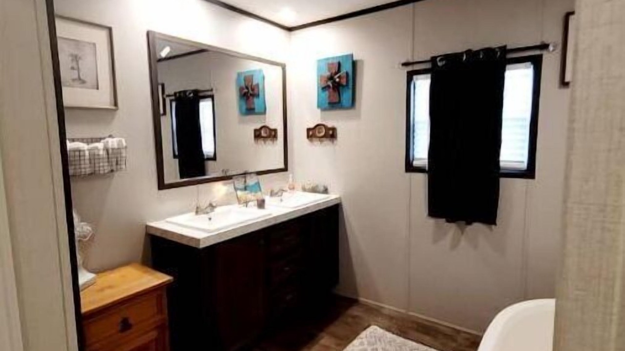 Photo of Bathroom in Denison