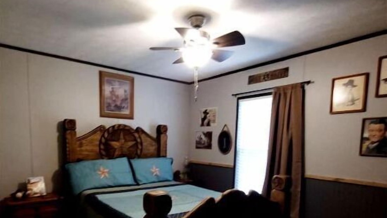 Photo of Bedroom in Denison