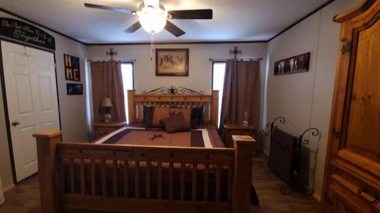 Photo of Bedroom in Denison