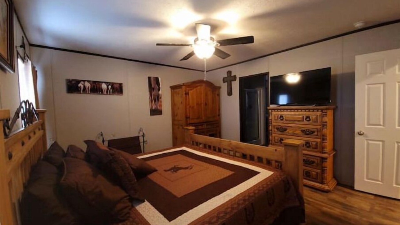 Photo of Bedroom in Denison