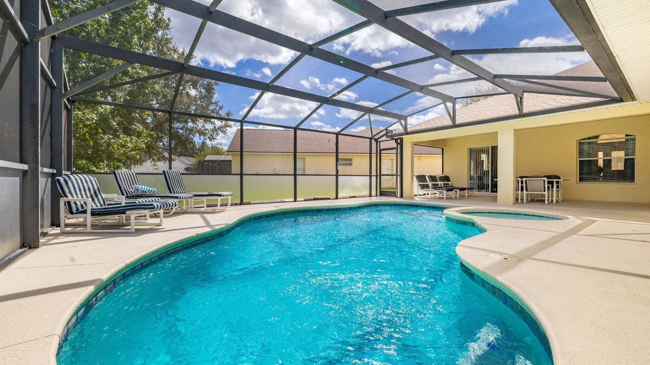 Photo of Outdoor in Orange Tree