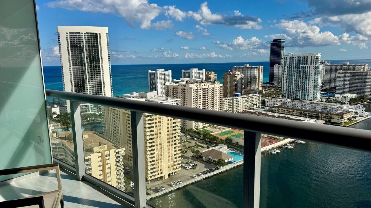 Photo of Outdoor in Hallandale Beach