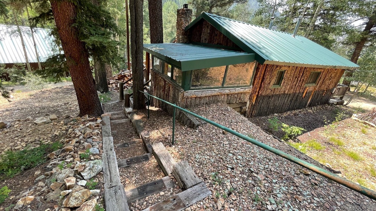 Photo of Others in Red River