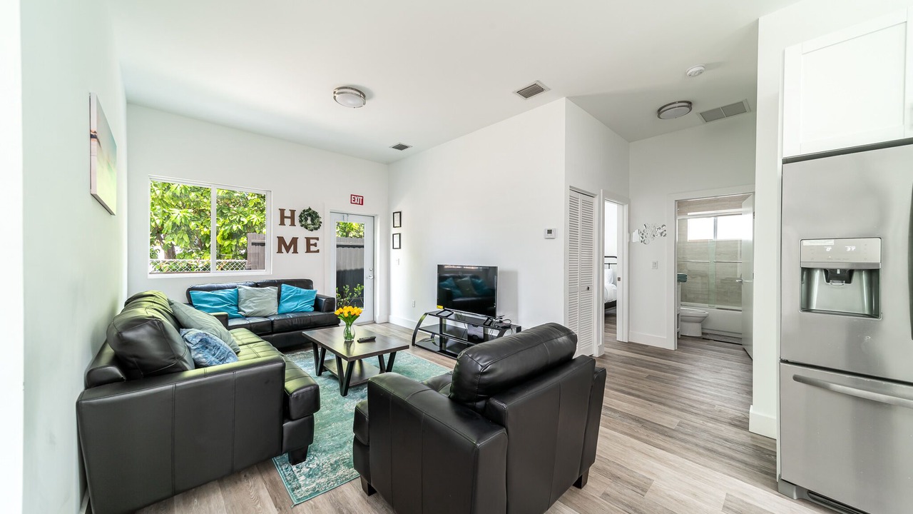 Photo of Livingroom in Hallandale Beach