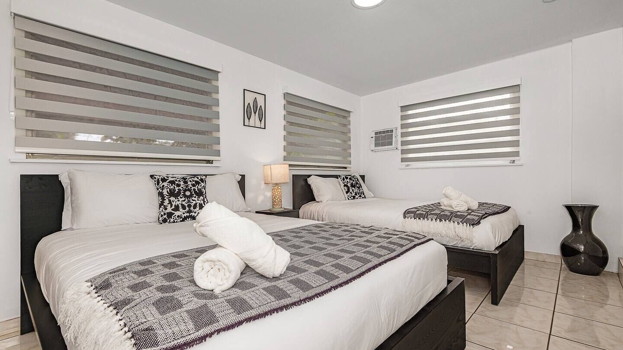 Photo of Bedroom in Hallandale Beach