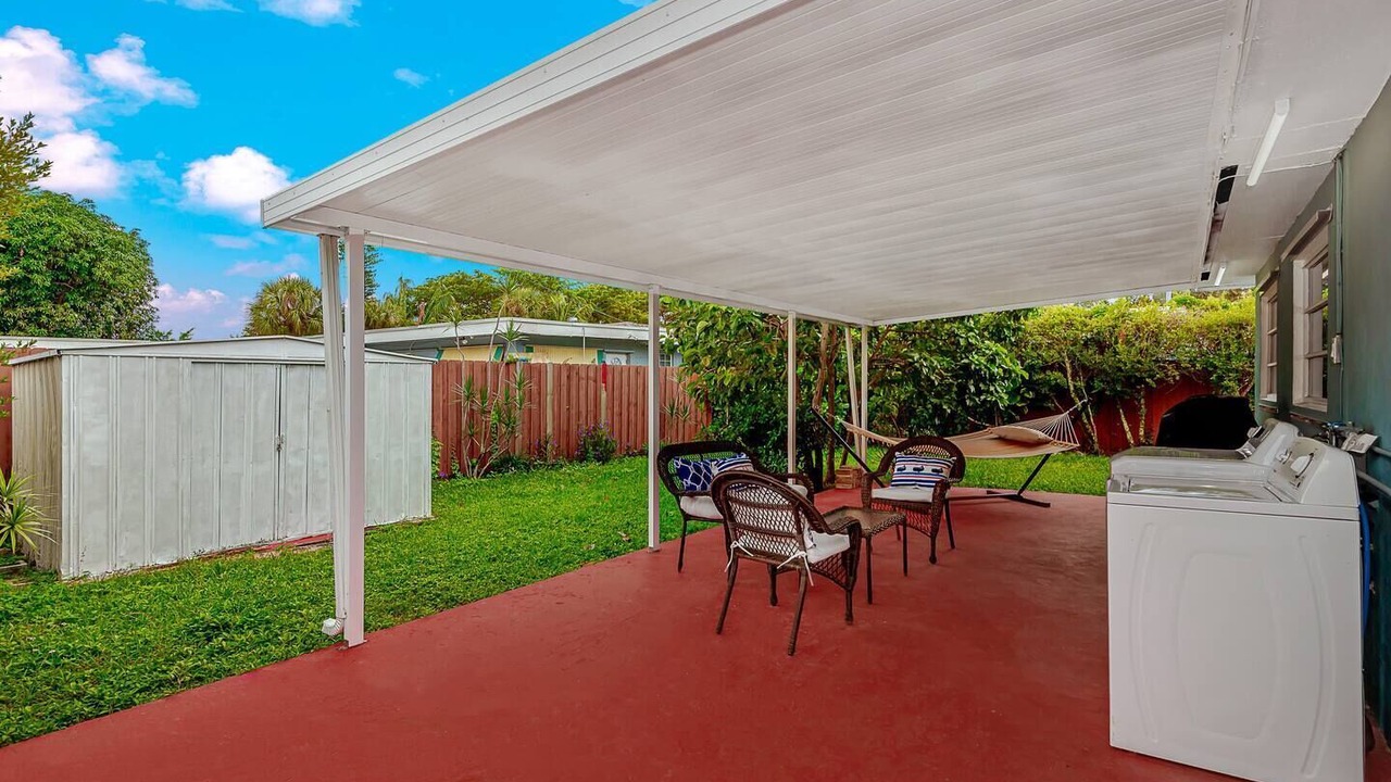 Photo of Patio Balcony in Hallandale Beach
