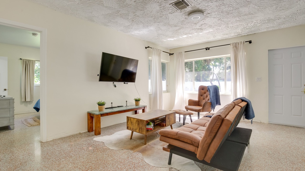 Photo of Bedroom in Deerfield Beach