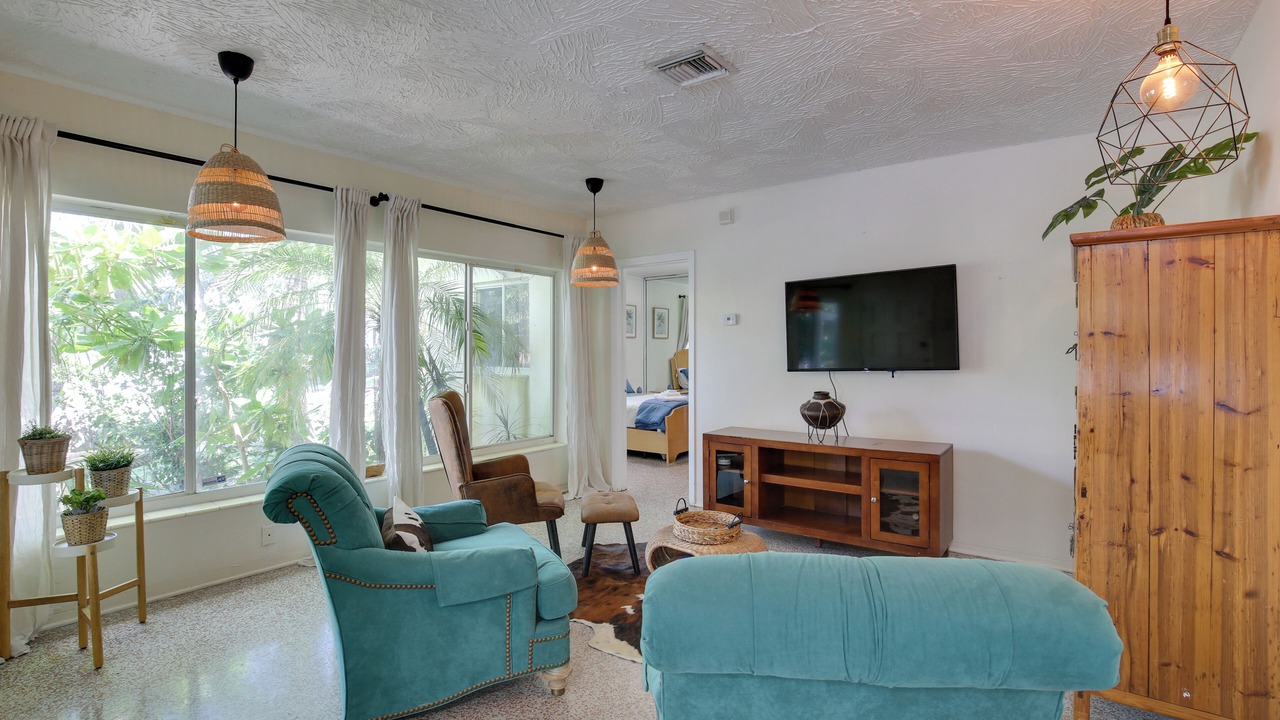 Photo of Livingroom in Deerfield Beach