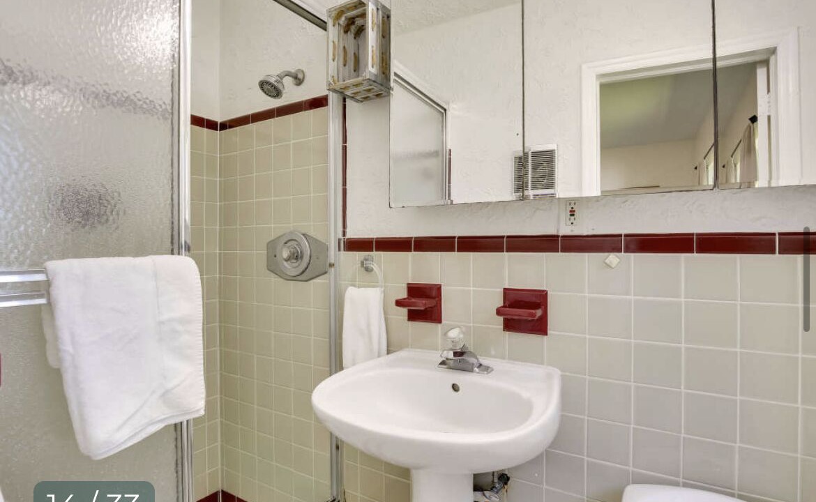 Photo of Bathroom in Deerfield Beach