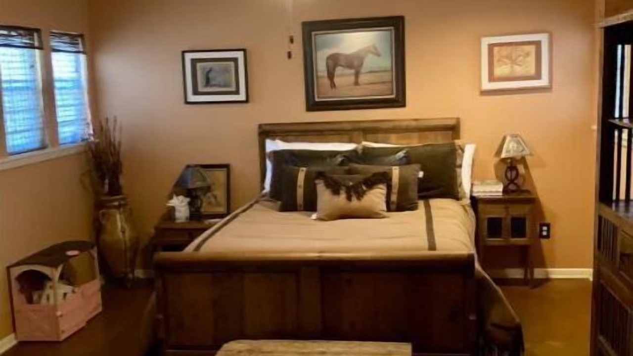Photo of Bedroom in Annetta North