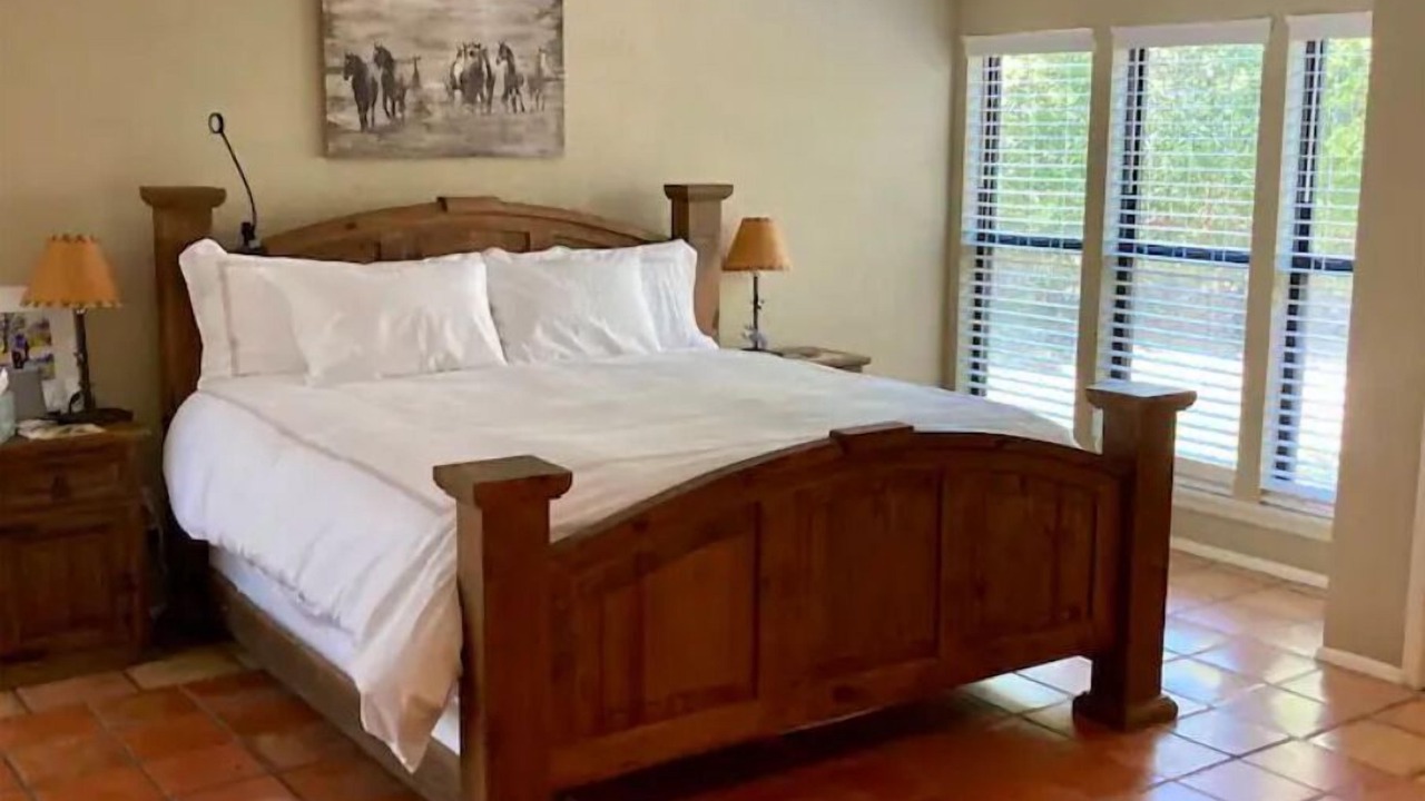 Photo of Bedroom in Annetta North