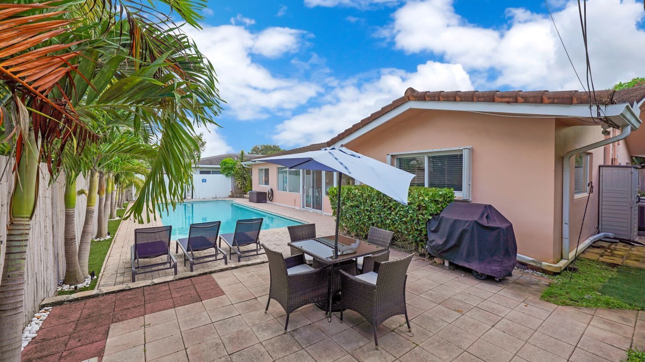 Photo of Outdoor in Coral Ridge Isles